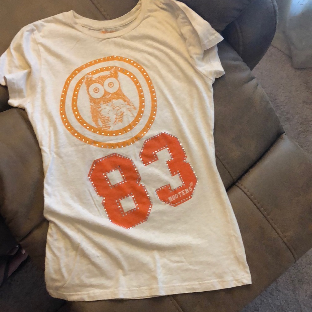 ❄️Last Chance❄️Hooters T-shirt